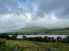 Century Old Shepherds Cottage overlooking Loch Tay